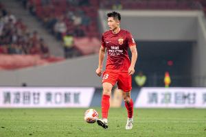 东体：战申花前海港今晚不会有任何保留 魏震再染黄将停赛