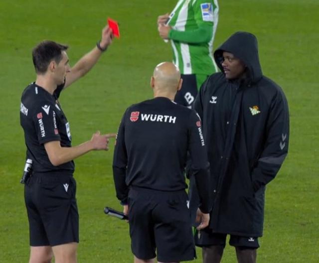 1675293472699079764.jpg Fn6fS_QWIAIAEK5.jpg